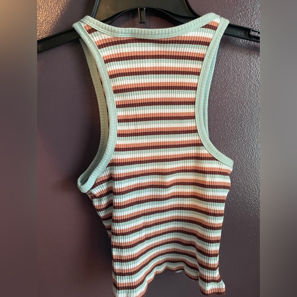 Form fitting striped ribbed tank top - Picture 2 of 2
